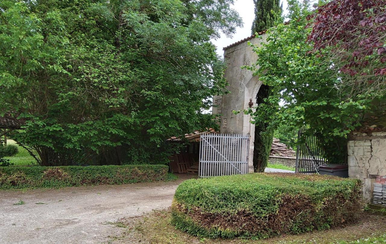 לינה וארוחת בוקר Lachaise Domaine De Pladuc מראה חיצוני תמונה